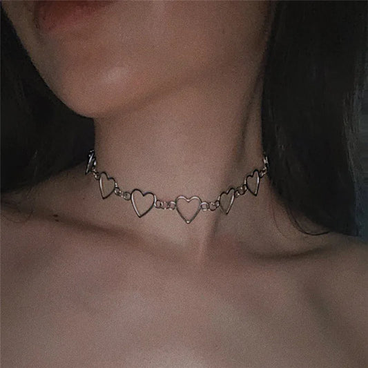 Independent Gothic Metal Hollow Connecting Heart Neck Chain Collar